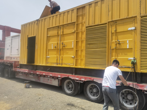 新密发电机出租100KW发电机需要什么规格的电缆线？